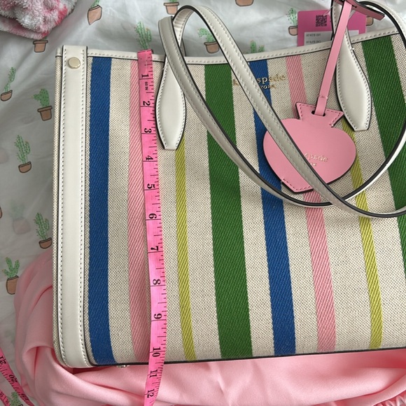 KATE SPADE LARGE HANDBAG PURSE MSRP $228.00 NWT - Picture 14 of 14